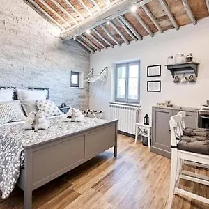  Apartment La Casina Di Aldo Italy